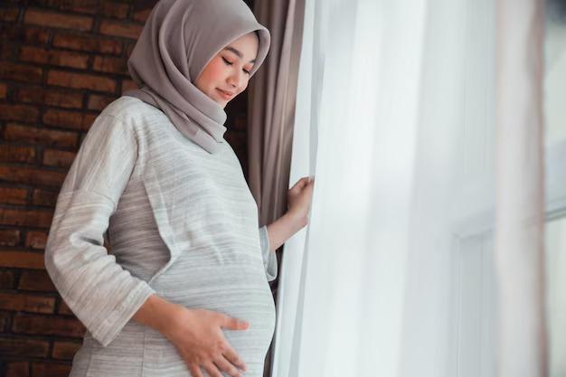 Simak Penjelasan Hukum dan Syaratnya Puasa Bagi Ibu Hamil menurut 4 Mazhab