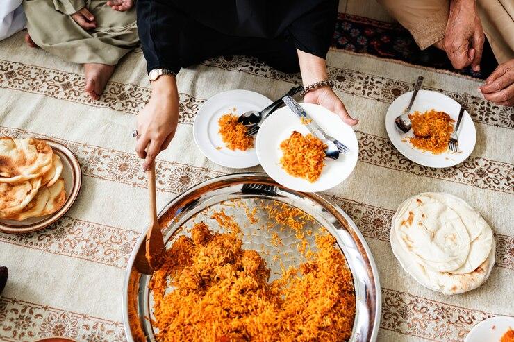 Daftar Menu Makanan yang Disarankan dan Dihindari untuk Sahur