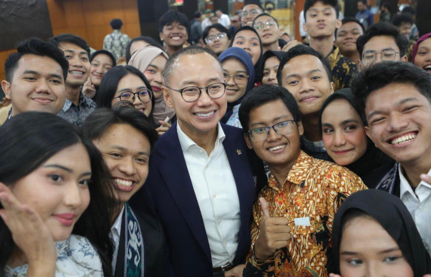 Eddy Soeparno Apresiasi Presiden yang Tak Pangkas Anggaran KIP Kuliah