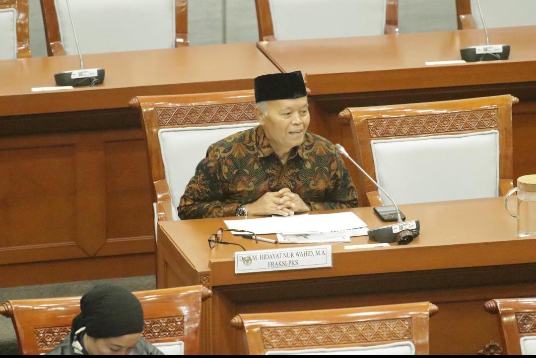 HNW Ingatkan Kemenag untuk Tidak Pangkas Dana BOS Madrasah