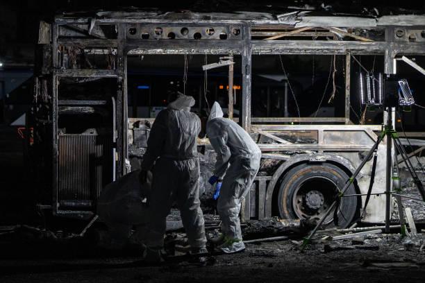 Ledakan Hantam Beberapa Bus di Dekat Tel Aviv, Polisi Israel Buru Pelaku