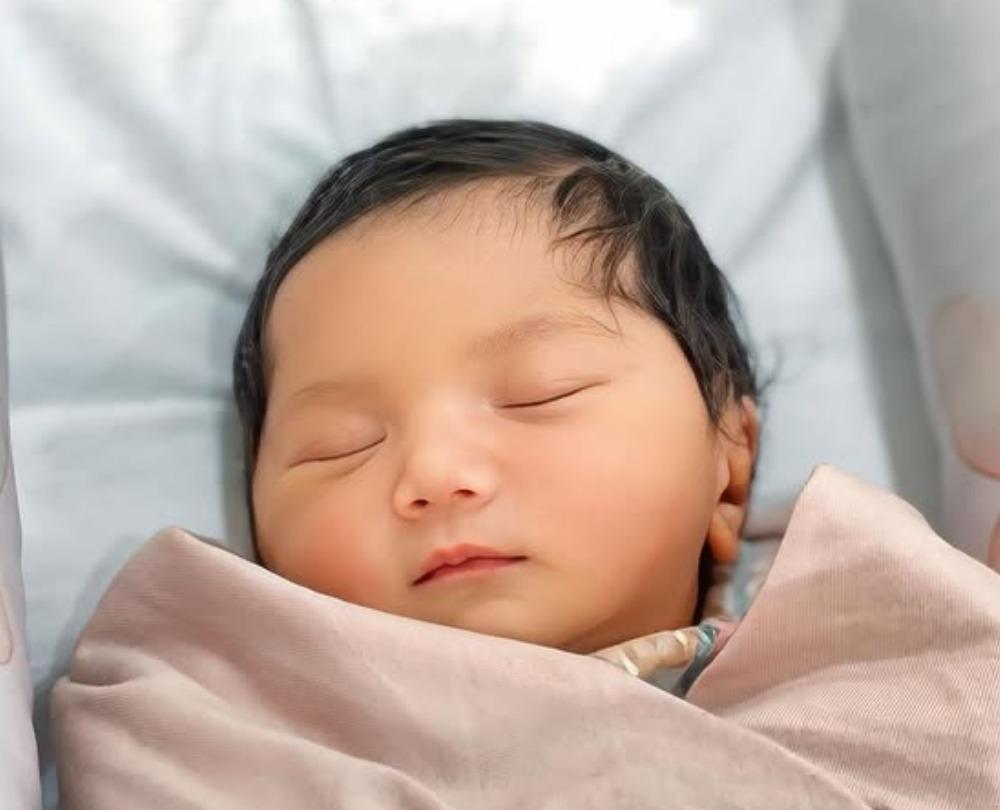 Kiky Saputri Sambut Kelahiran Anak Pertama, Jawaban Manis Usai Penantian Panjang