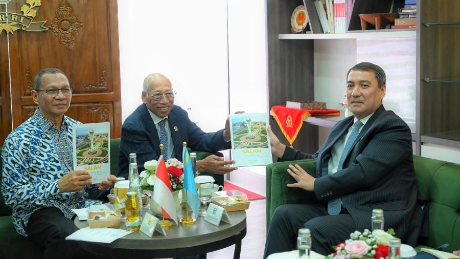 RI-Kazakhstan Bahas Kerja Sama Pariwisata dan Haji