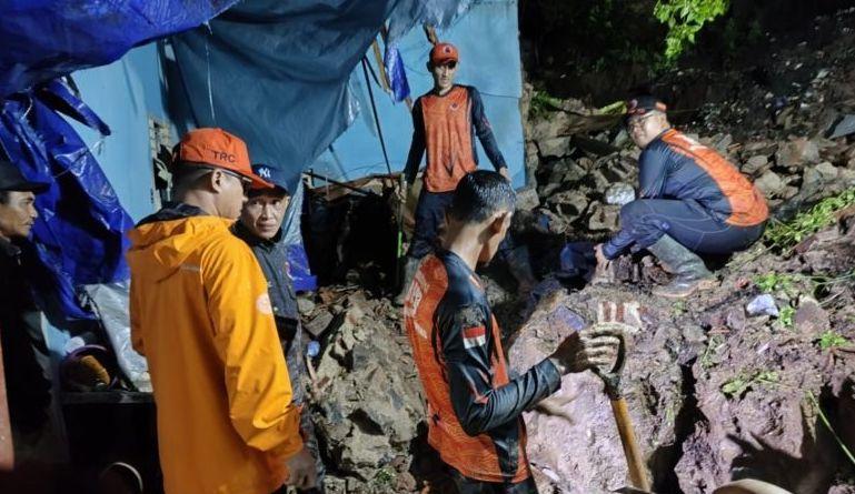 Pasutri Korban Longsor di Tapanuli Selatan Tewas Terjebak dalam Rumah