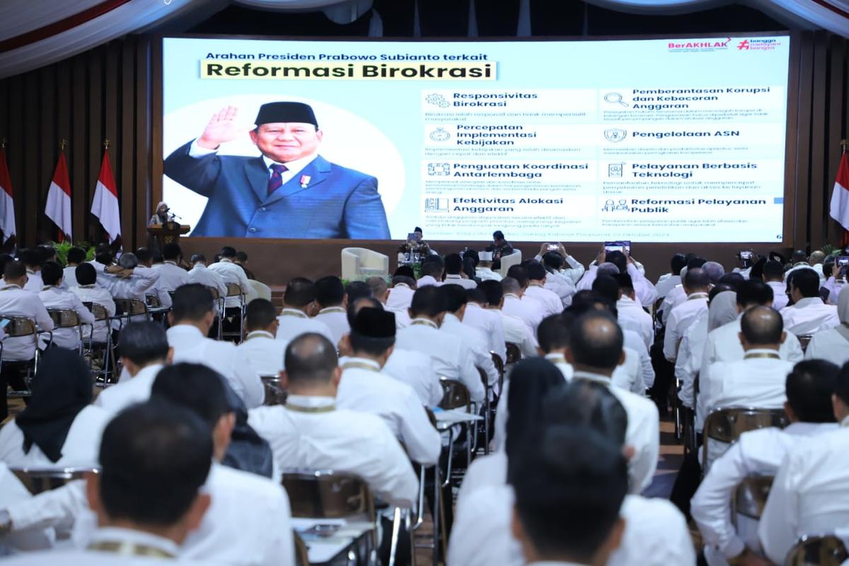 Dalam Retreat Kepala Daerah, Menteri Rini Ajak Kepala Daerah Lakukan Transformasi Birokrasi