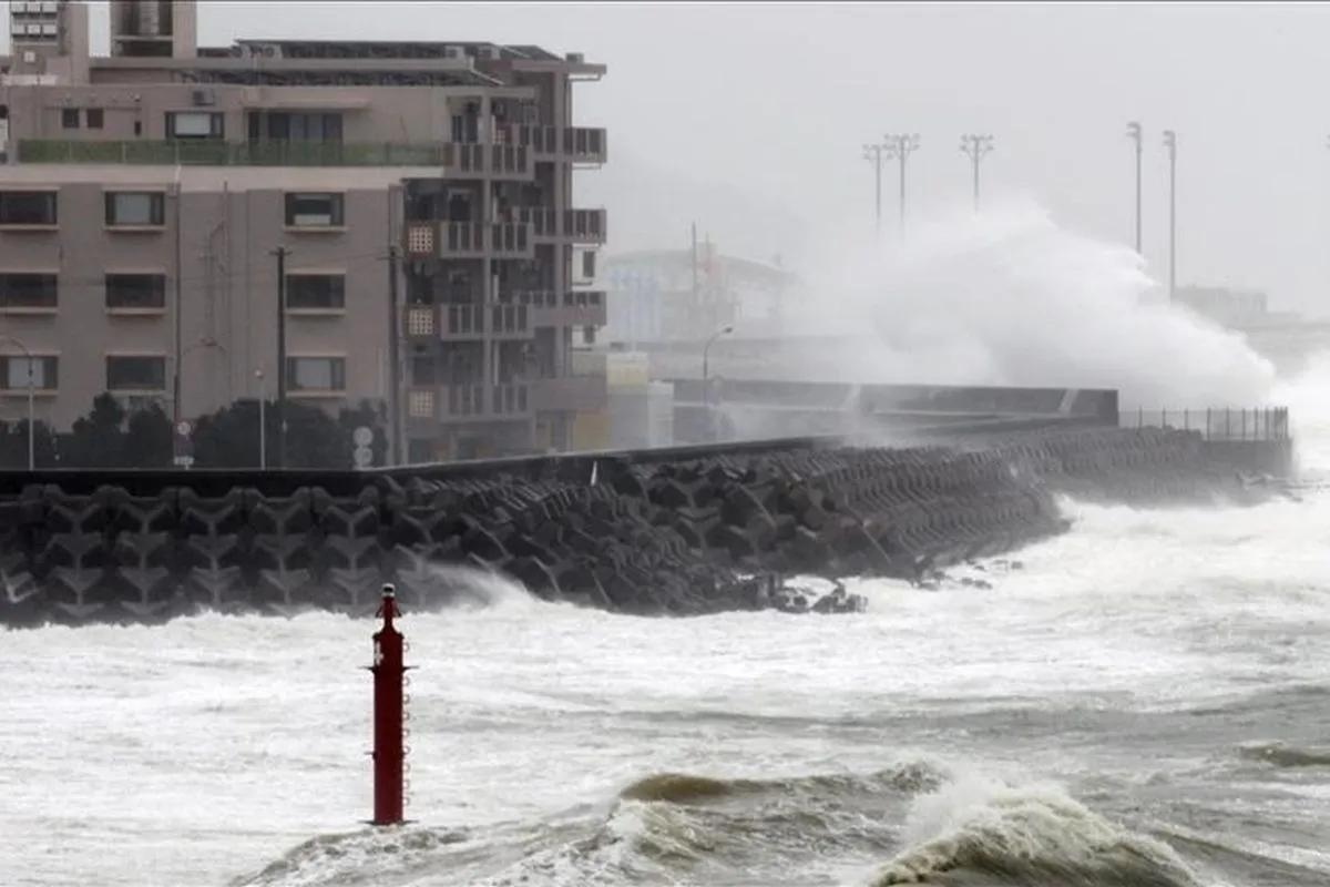 Siklon Alfred Meningkat, Queensland Bersiap Hadapi Dampak