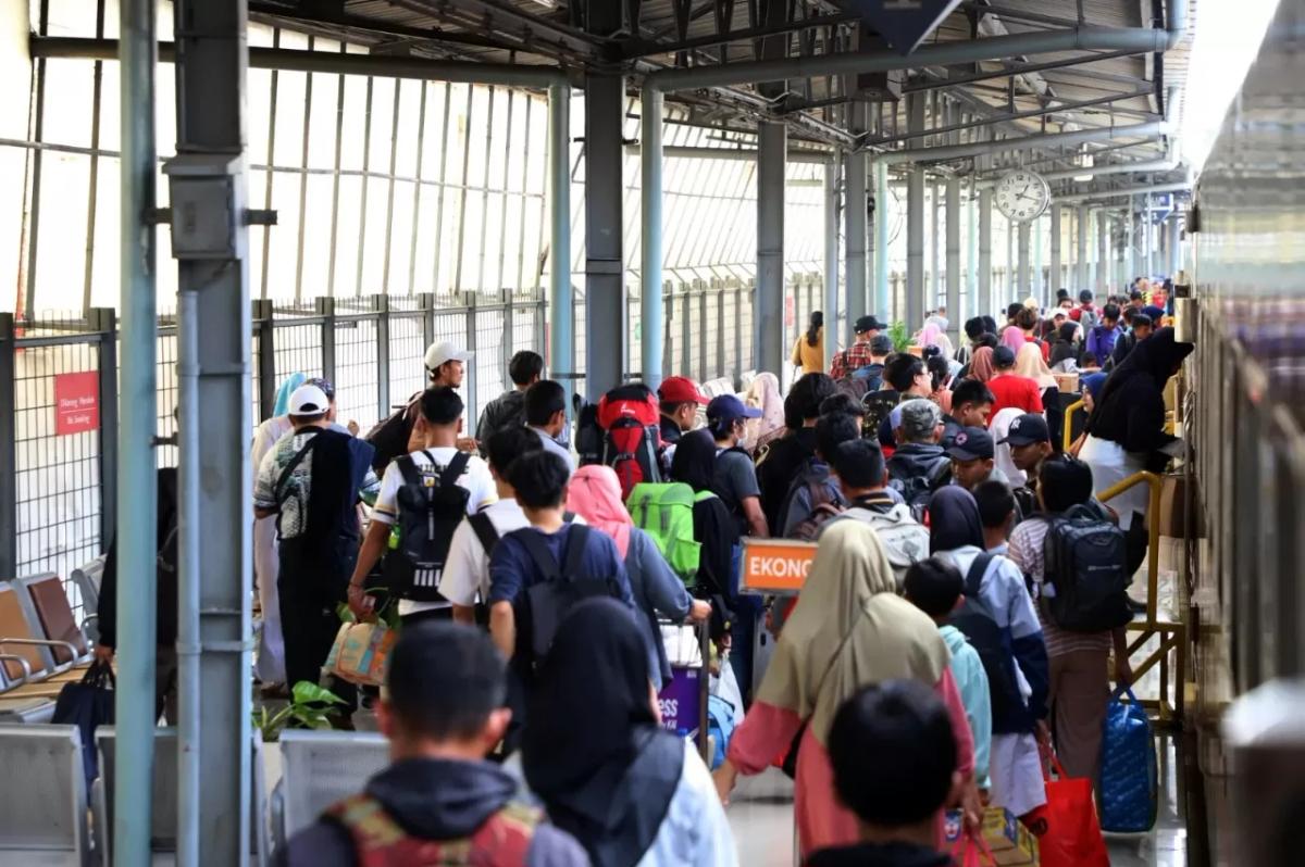 1,3 Juta Tiket Kereta Api untuk Mudik Lebaran 2025 Terjual