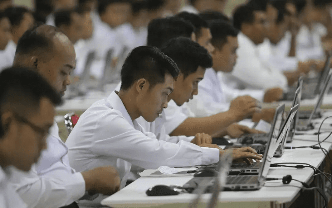 Gugat ke MK, Ewin Minta Batas Usia CPNS Naik dari 35 ke 38 Tahun