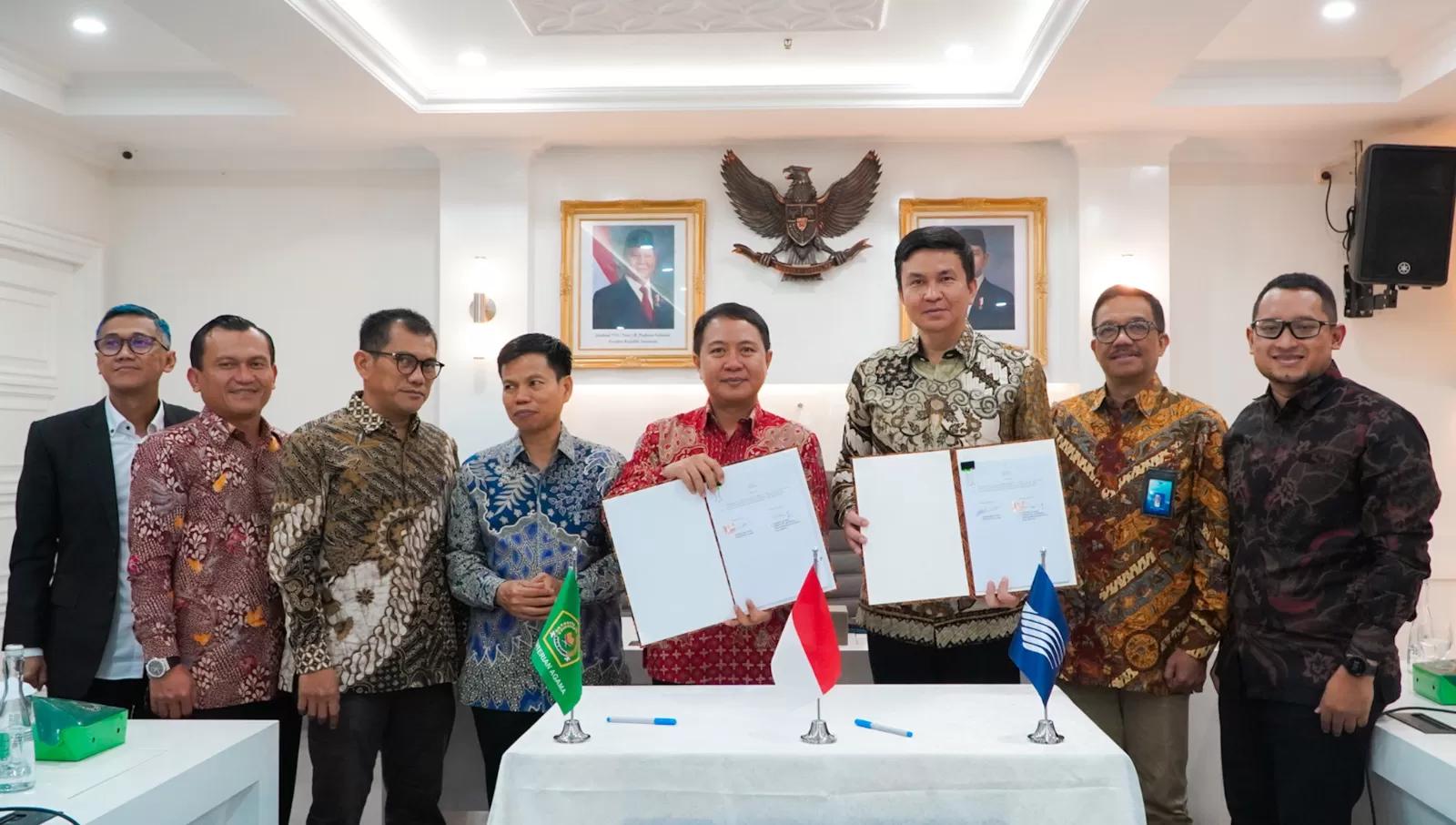 Garuda Indonesia dan Kementerian Agama Jalin Kerja Sama Penerbangan Haji 2025