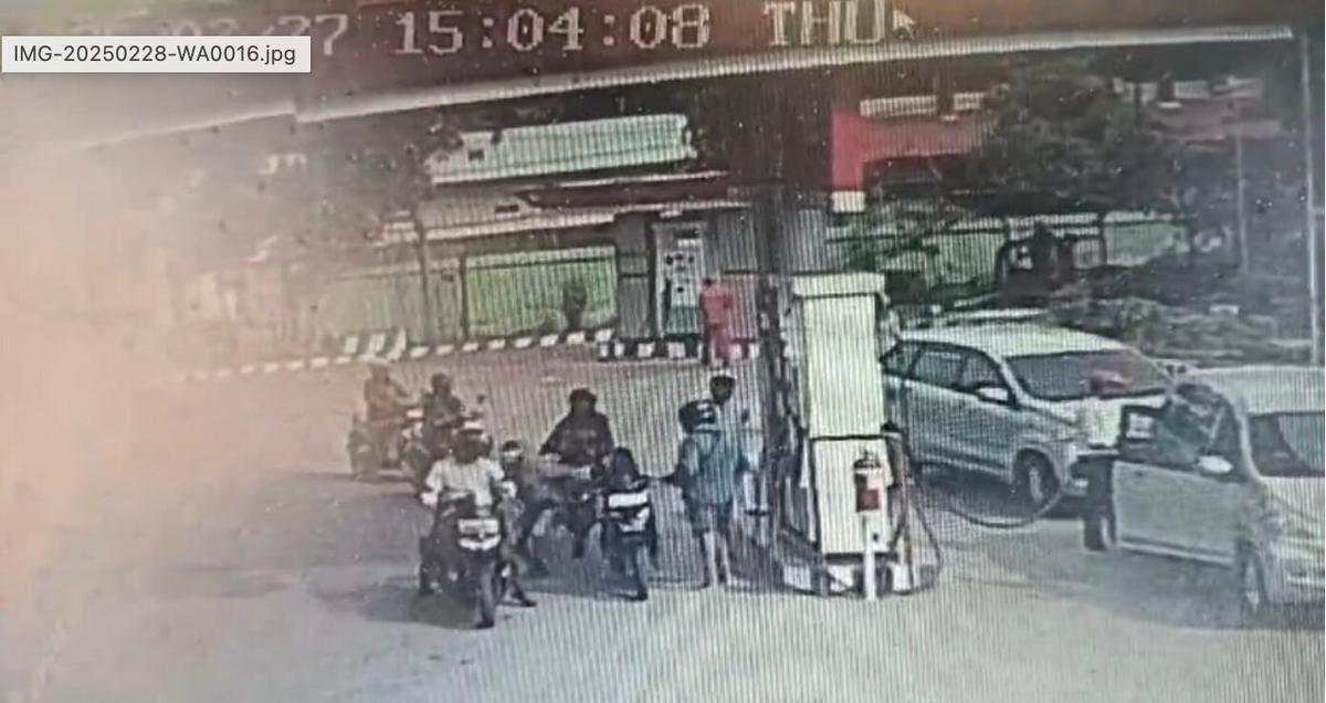 Maling Sikat Uang Rp90 Juta di Jok Motor saat Korban Isi BBM di SPBU Pasuruan