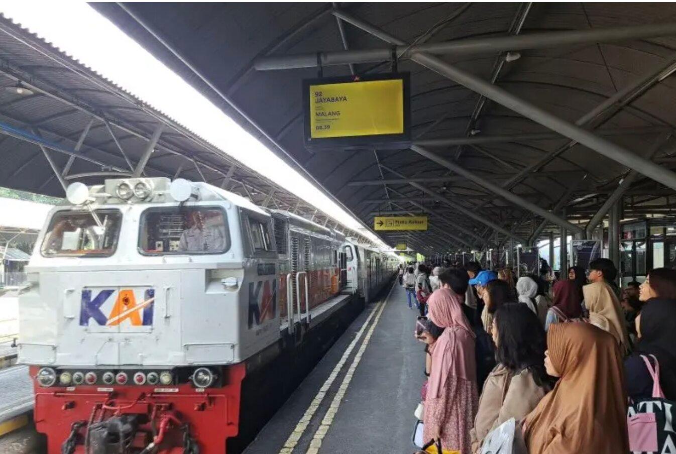 KAI Catat Ada 246 Ribu Penumpang Mudik di Awal Ramadan