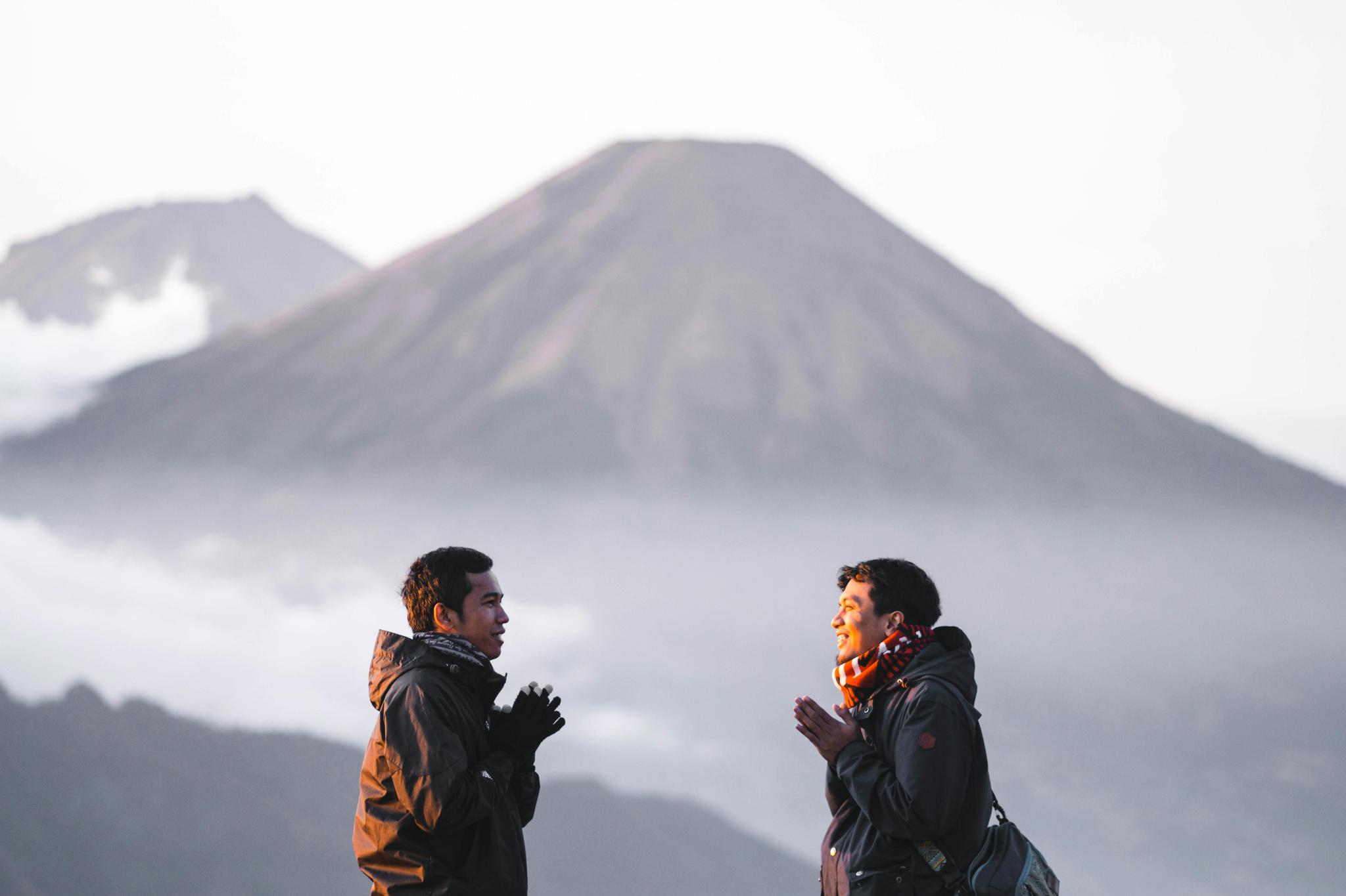 Tips Naik Gunung dengan Aman saat Musim Hujan