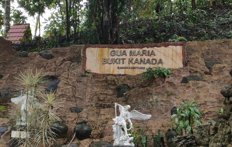 Gua Maria Bukit Kanada, Wisata Religi dengan Keindahan dan Kedamaian