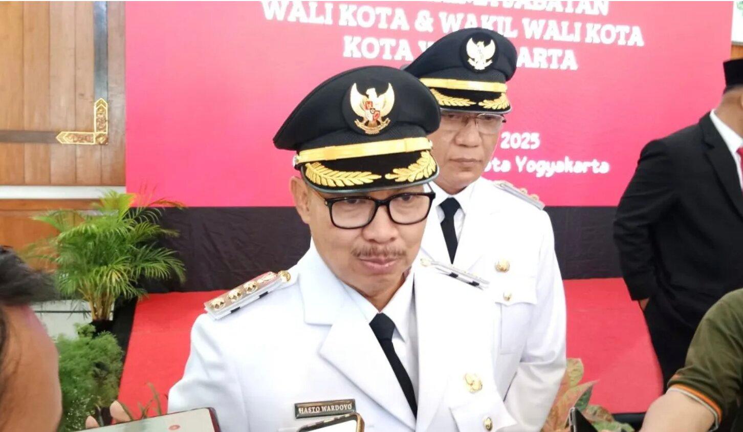 Wali Kota Yogyakarta Tolak Pengadaan Mobil Dinas Baru, Pilih Fokus Penanganan Sampah
