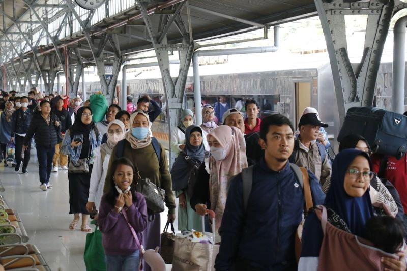 Demi Angkutan Lebaran, KAI Siapkan 3,4 Juta Tiket Kereta Api Jarak Jauh