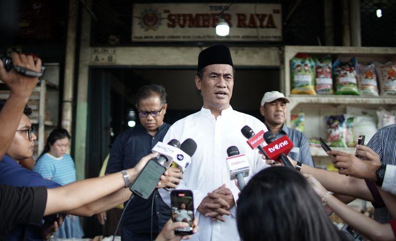 Mentan Amran Marah, Ayam Disuntik Air sebelum Dijual