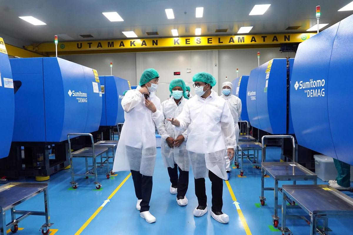 Bea Cukai Turut Lepas Ekspor Perdana 351 Ton Kratom dari Bekasi