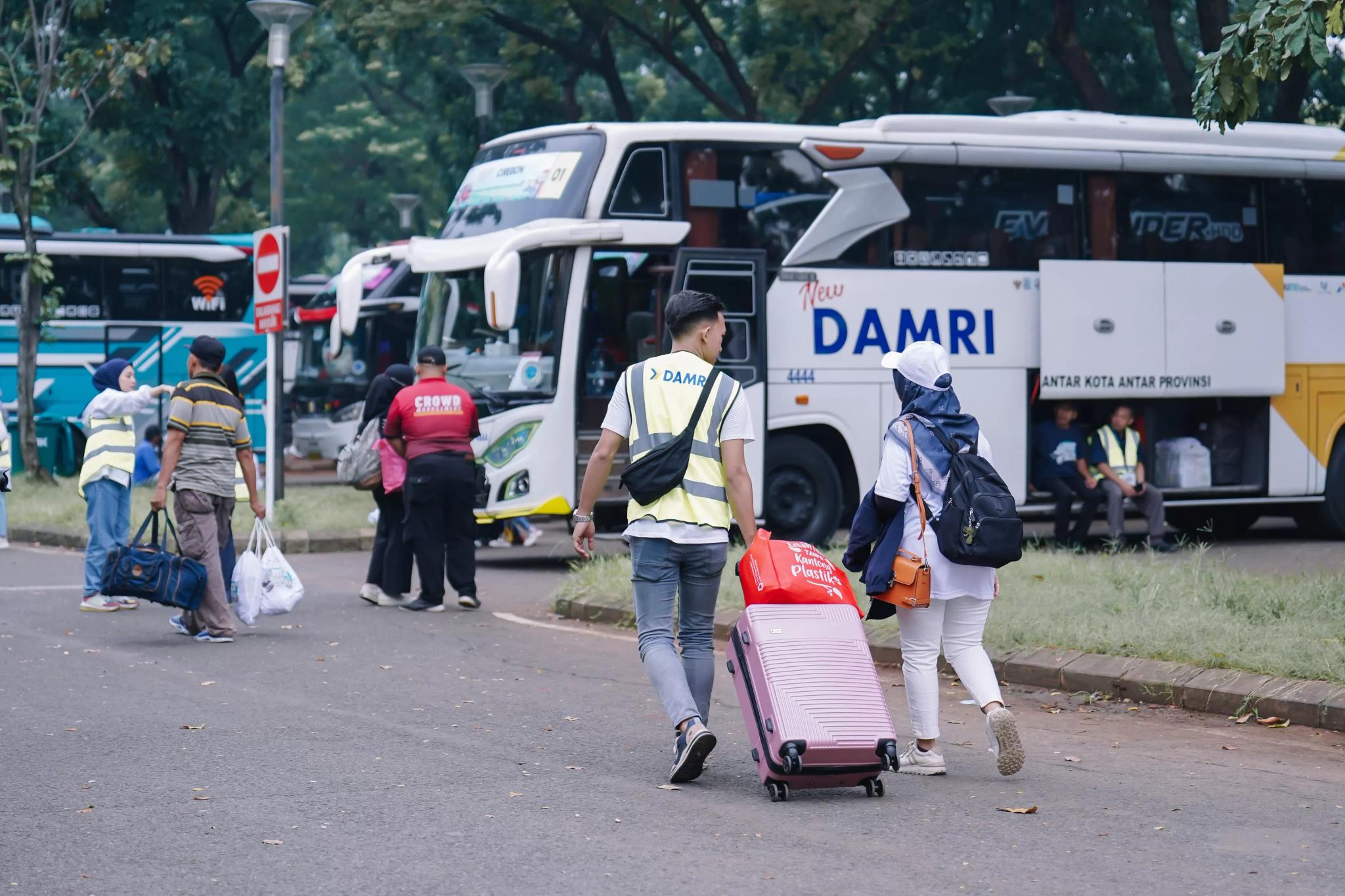 Damri Siapkan 300 Bus untuk Program Mudik Gratis 2025