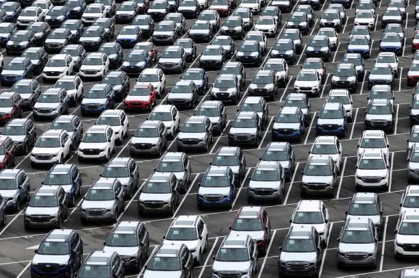 'Bergelut' dengan Pajak Progresif, Banyak Mobil Pribadi 'Nakal' Masih Gunakan Nama Perusahaan