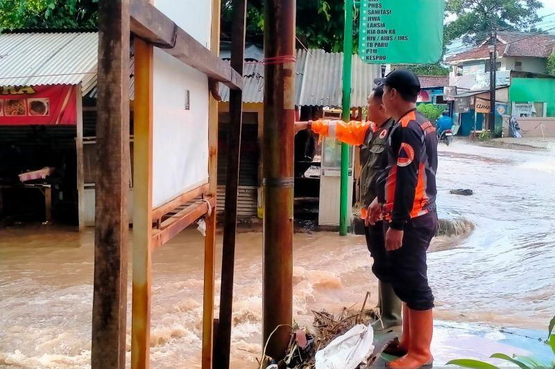 Satu Warga Tewas dan Tujuh Hilang Buntut Banjir-Longsor Sukabumi