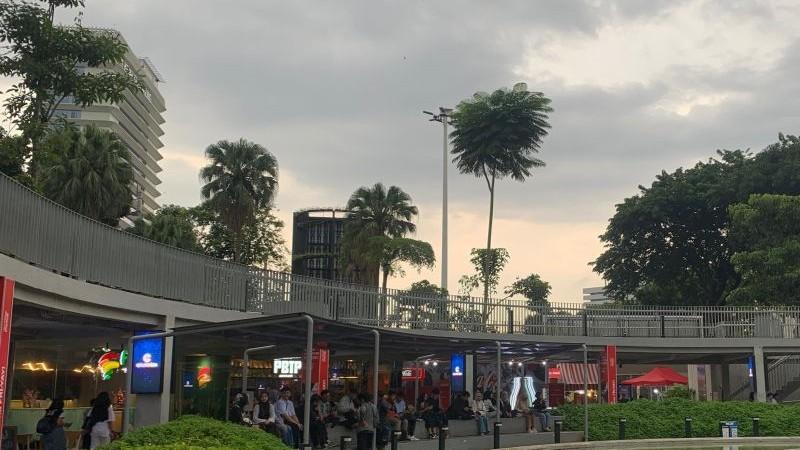 Taman Literasi Blok M Jadi Spot Favorit Ngabuburit Warga