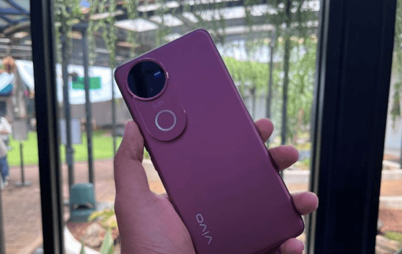 Tidak Hanya Unggul di Kamera, Vivo V50 Juga Dilengkapi Baterai 6000mAh