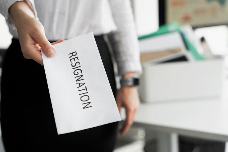 5 Hal yang Perlu Dipertimbangkan Sebelum Resign