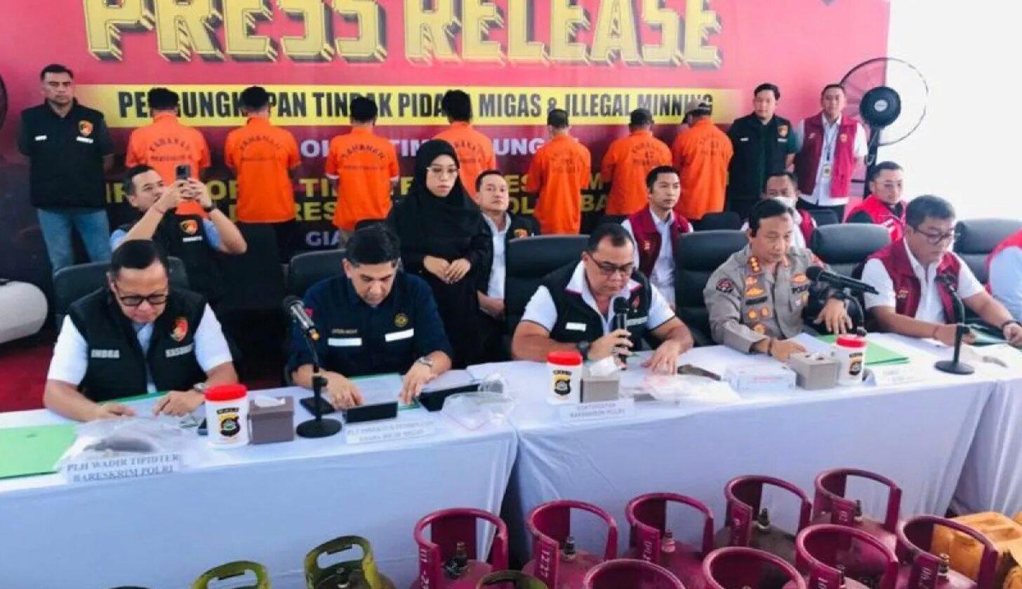Bareskrim Polri Bongkar Sindikat Pengoplosan LPG Beromzet Miliaran di Bali