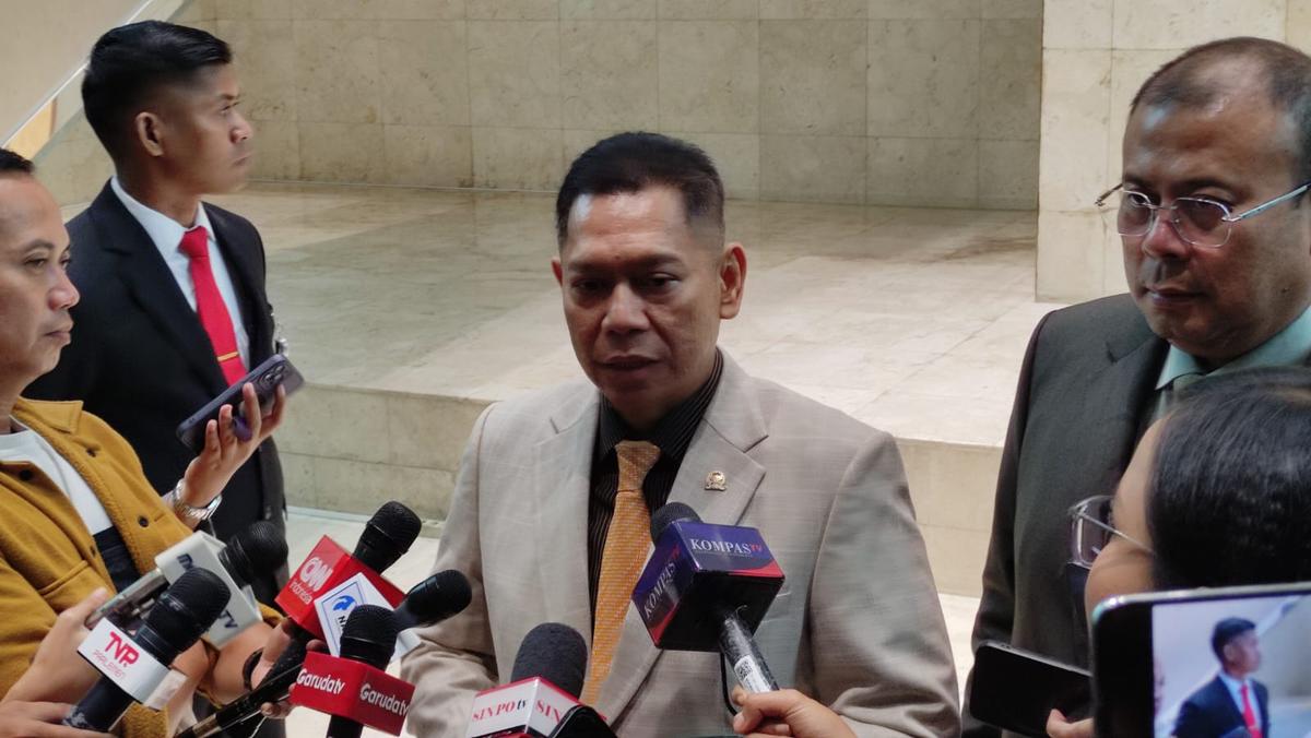 Adies Kadir: Revisi UU TNI Tak Mungkin Selesai dalam Waktu Dekat