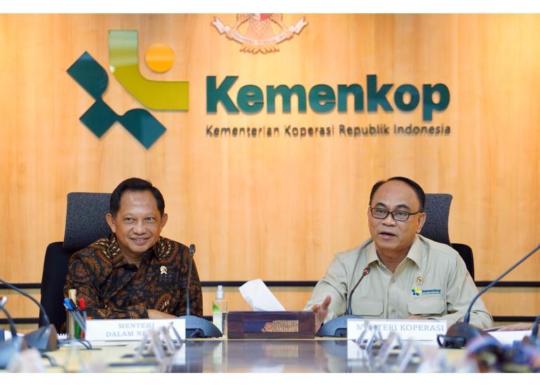 Menkop Sebut Koperasi Desa Merah Putih Jadi Alat Revolusi Ekonomi Desa