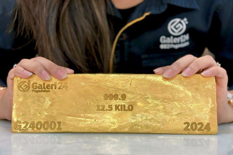 Melambung ke Angkasa, Harga Emas Hari Ini Lebih Mahal Rp23 Ribu per Gram