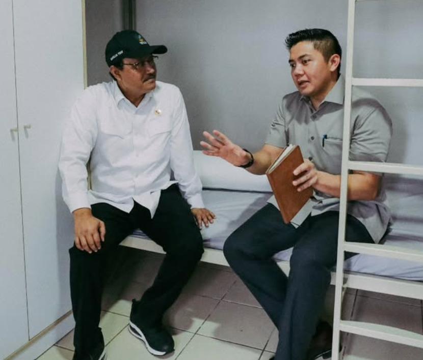 Panglima TNI Tegaskan Keabsahan Status Letnan Kolonel Teddy sebagai Prajurit Aktif