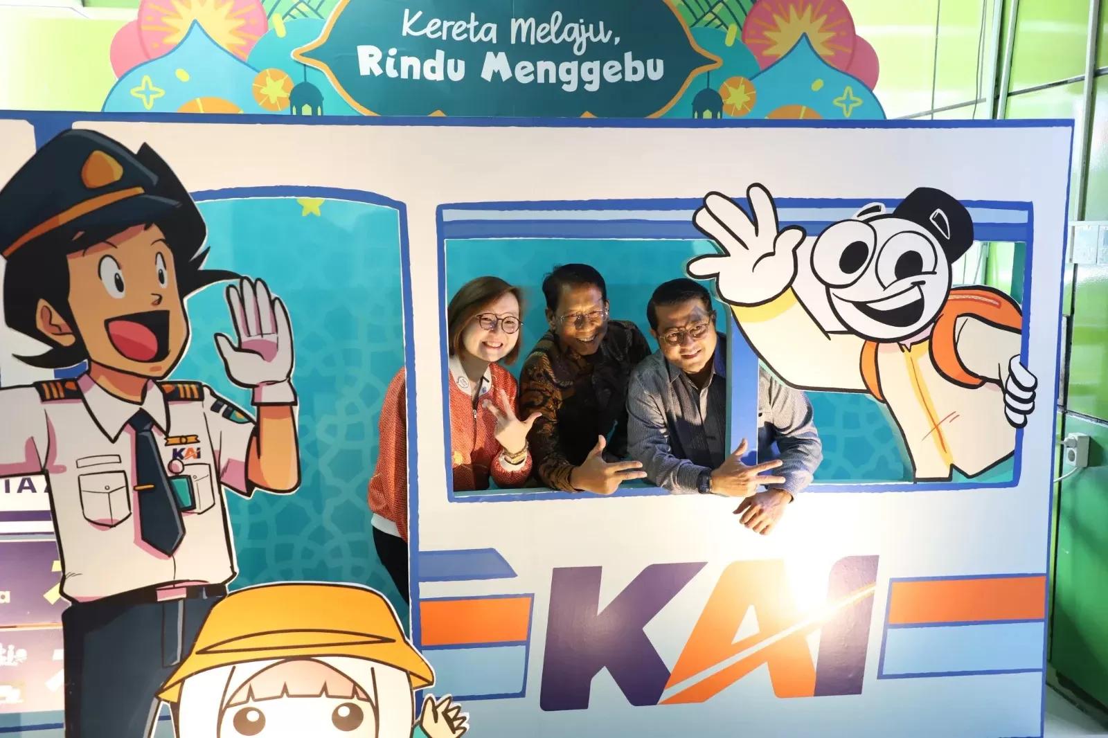 KAI Hadirkan Livery Tematik Idulfitri, Dukung Industri Kreatif Lokal