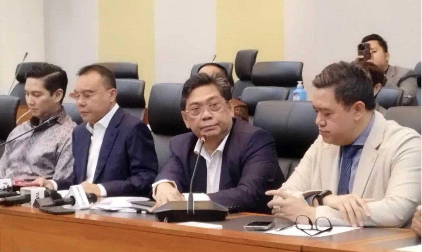 DPR Libatkan Partisipasi Publik dalam Bahas RUU TNI, Utut Ungkap Daftar Nama