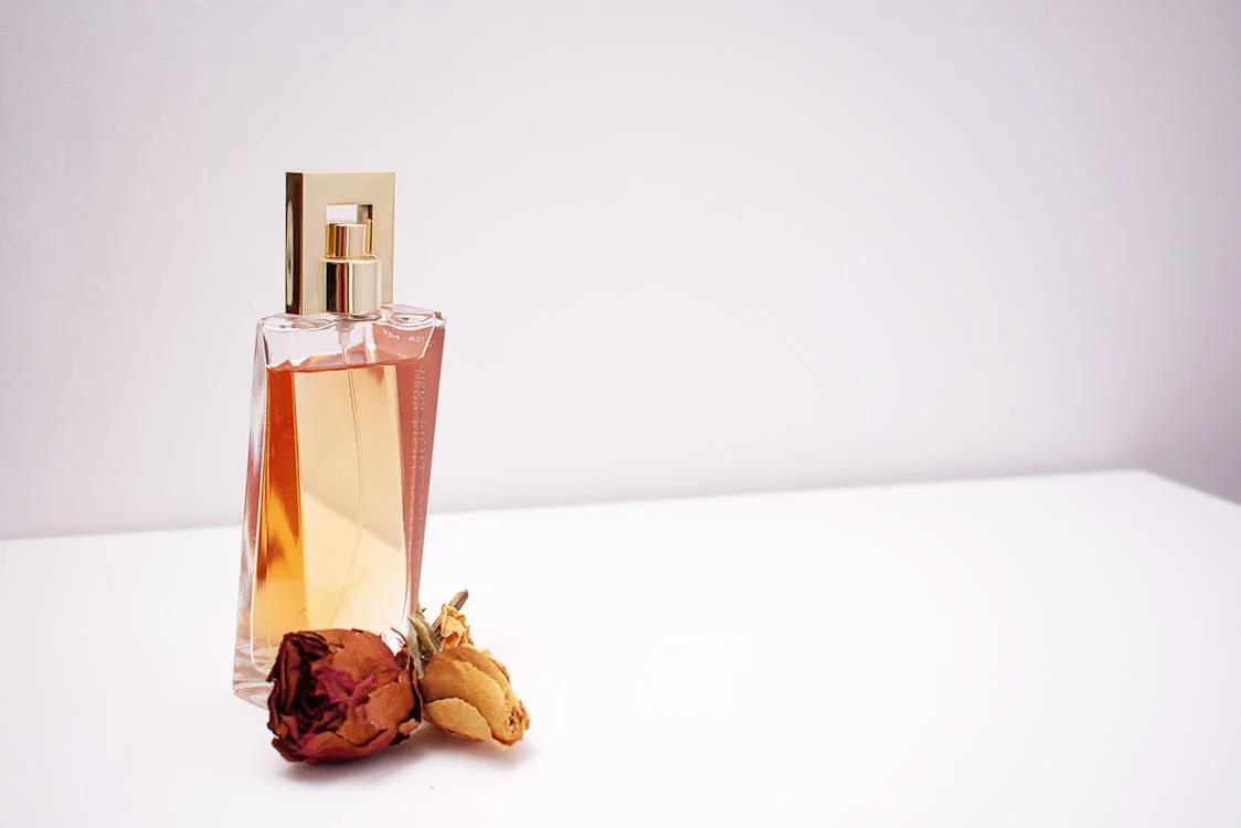 5 Penyebab Aroma Parfum Tidak Bertahan Lama