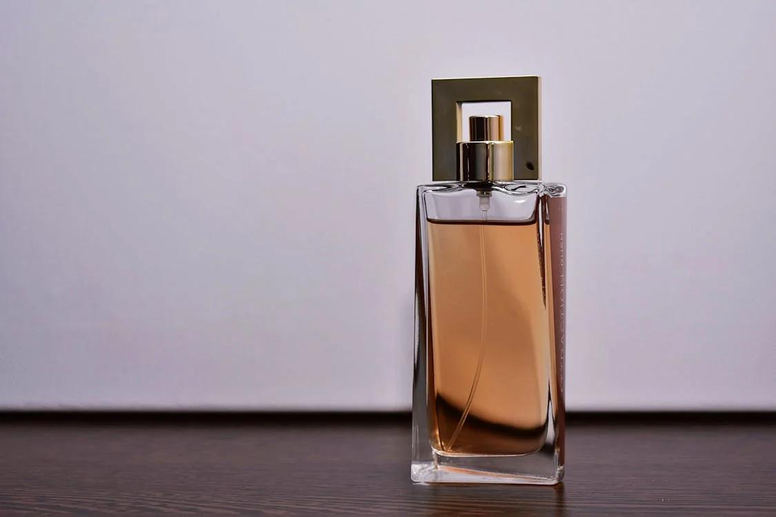 5 Ciri-Ciri Parfum Kedaluwarsa yang Perlu Diketahui
