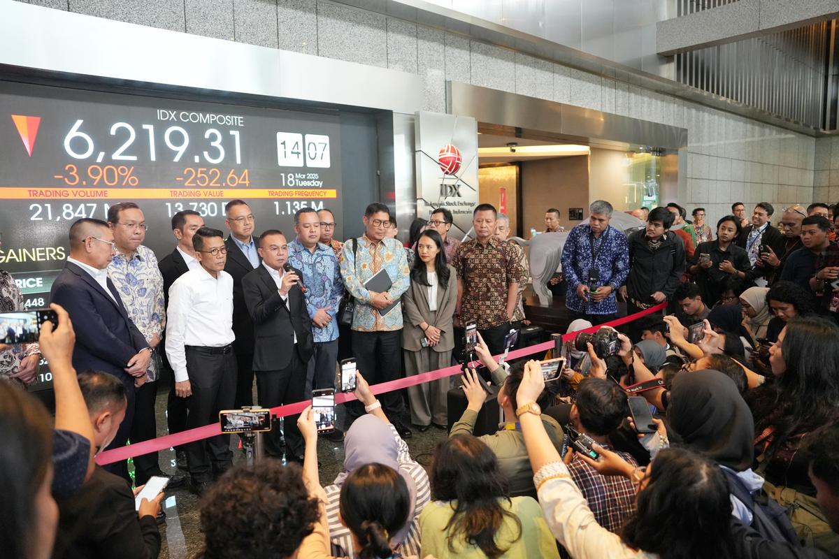 Bursa Saham Tertekan, DPR dan Pemerintah Bersiap Ambil Langkah Pemulihan