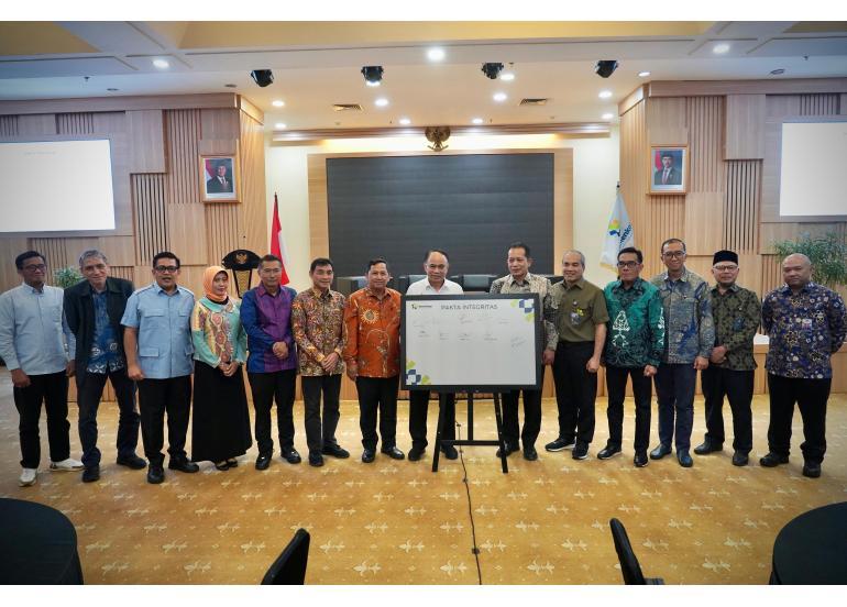 Kemenkop Berkomitmen Wujudkan Zona Integritas & WBBM, Bebas Korupsi!