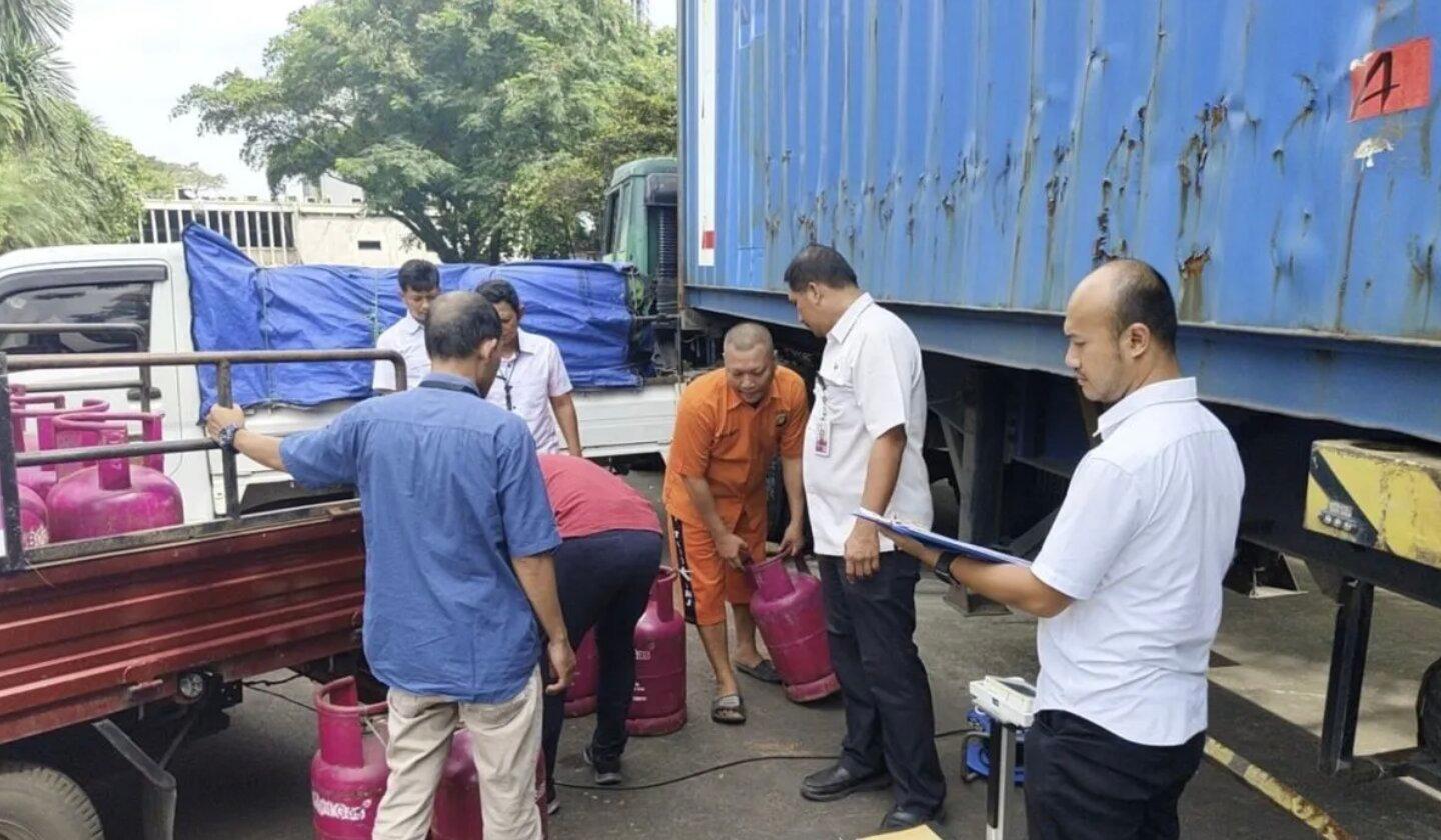 Polisi Ungkap Penyaluran Gas LPG dengan Takaran Tidak Sesuai di Bekasi