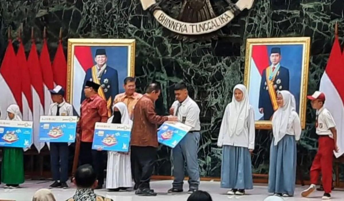 Pemprov Jakarta Beri Akses Gratis Masuk TMII untuk Penerima KJP Plus