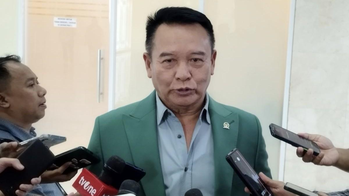 Wartawan Tempo Diteror Kepala Babi, DPR Angkat Suara