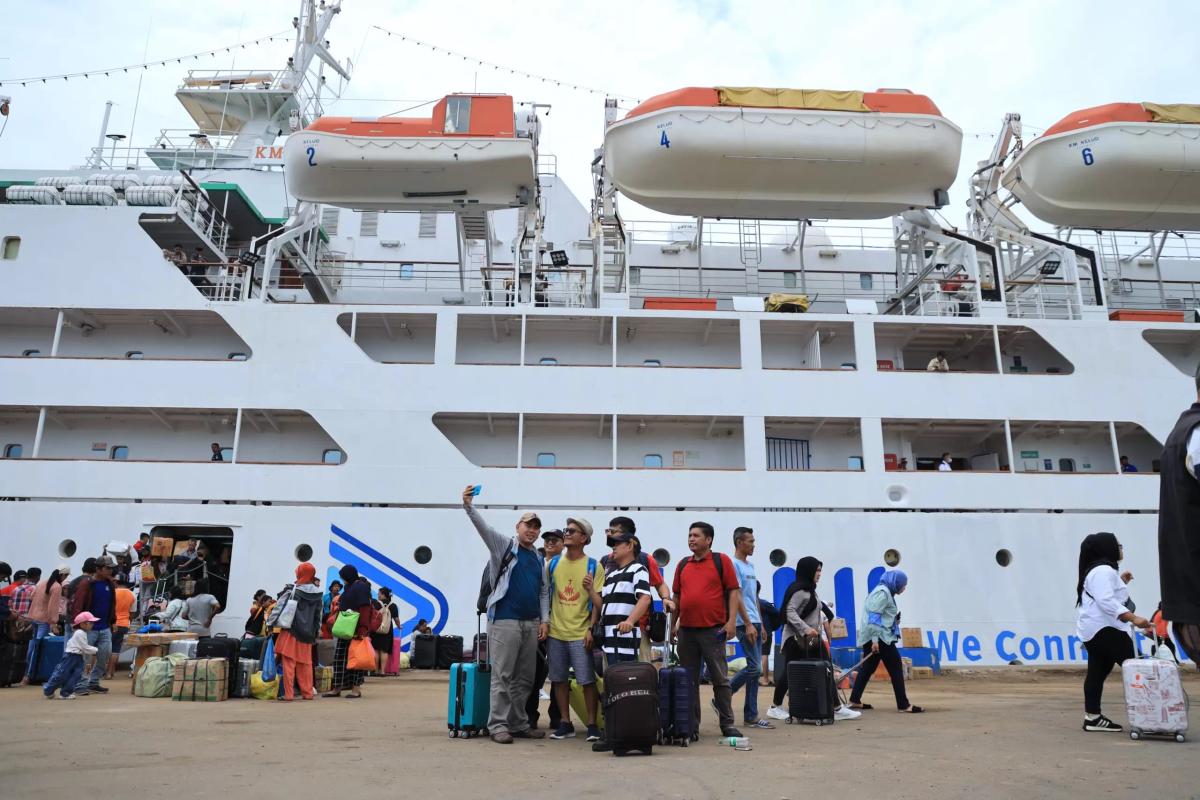 Kebijakan WFA Dimulai, Jumlah Pemudik yang Naik Kapal Pelni Melonjak 190 Persen dari Tahun Lalu