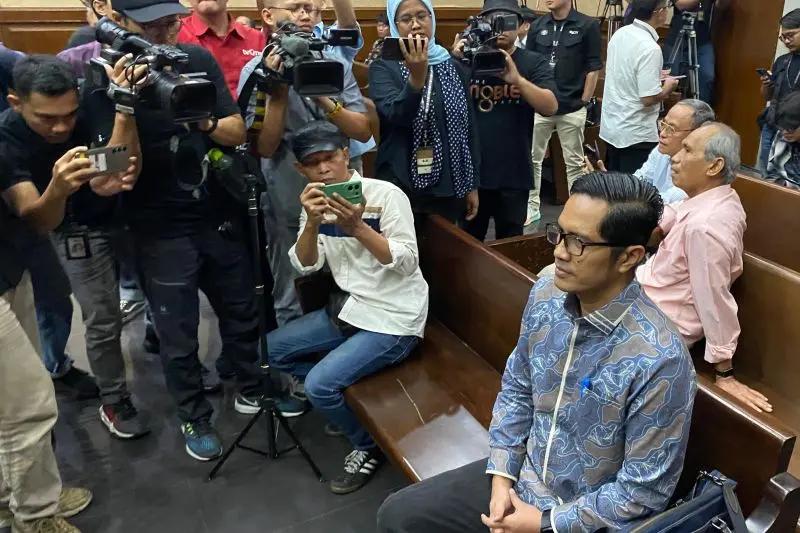 Usai Geledah Kantor Visi Law, KPK Seret Adik Febri Diansyah: Benang Merah Kasus SYL?