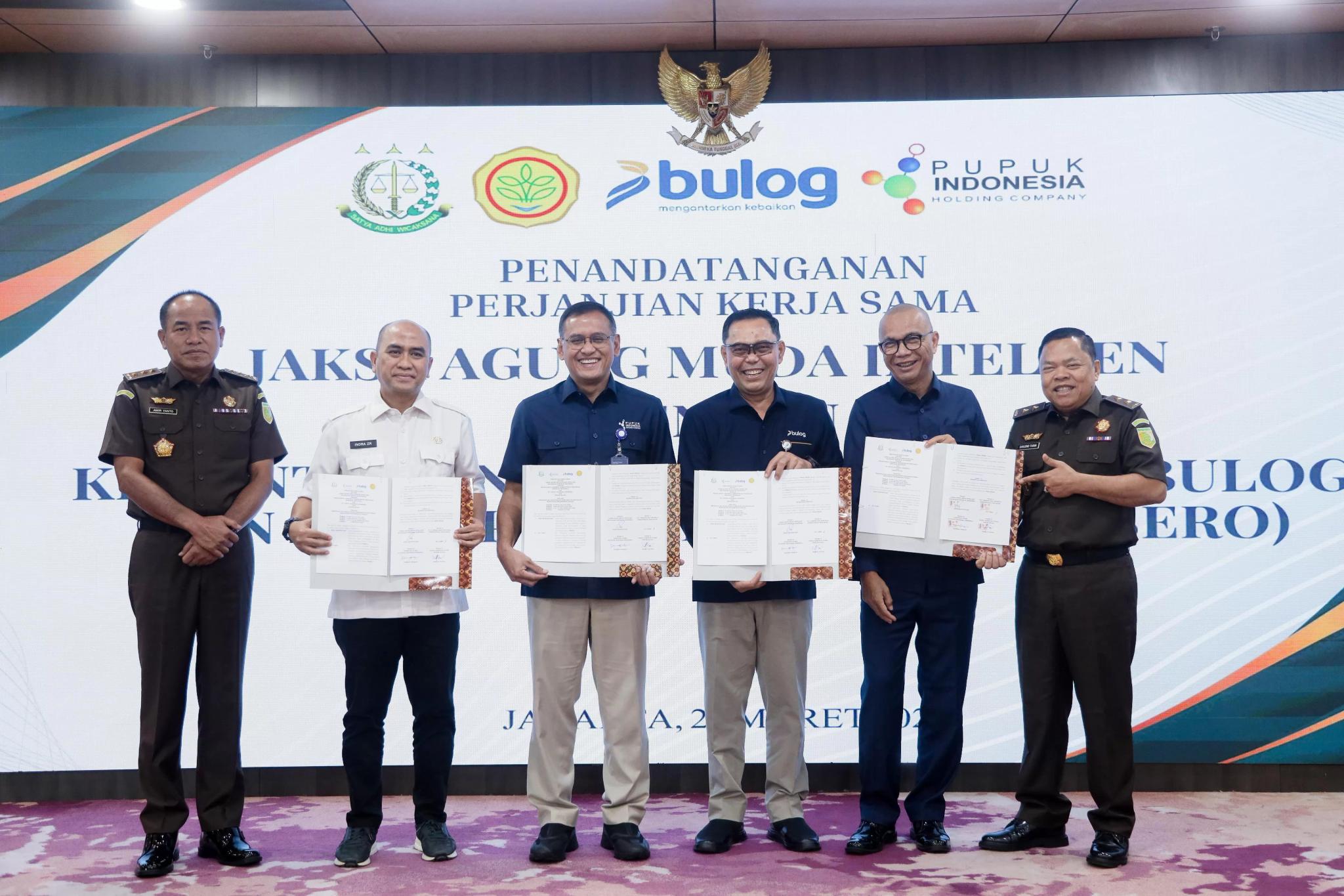 Pupuk Indonesia dan Kejagung Sinergi Kelola Lahan Rampasan Jadi Budidaya Padi