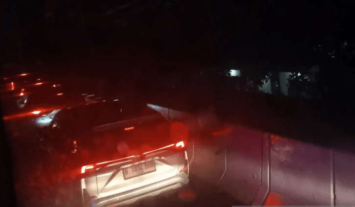 Lonjakan Kendaraan Terjadi Jelang Malam, One Way Masih Diterapkan