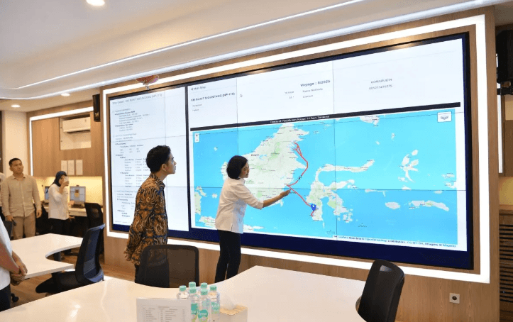 Gibran Tinjau Langsung Arus Balik Lebaran di Command Center Pelni Jakarta