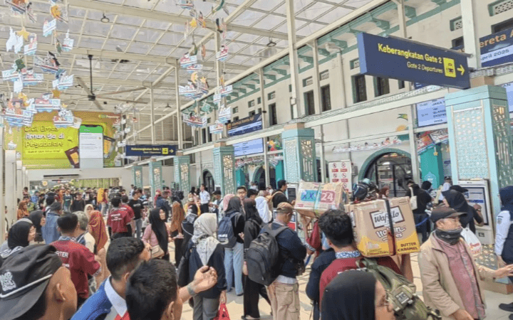 KAI: Jumlah Pemudik Masih Tinggi di Hari Terakhir Libur Lebaran 2025