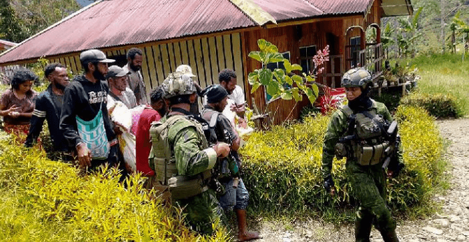 TNI Bantah Kabar Hoaks KKB Soal Korban Pendulang Emas, Tegaskan Bukan Anggota Militer