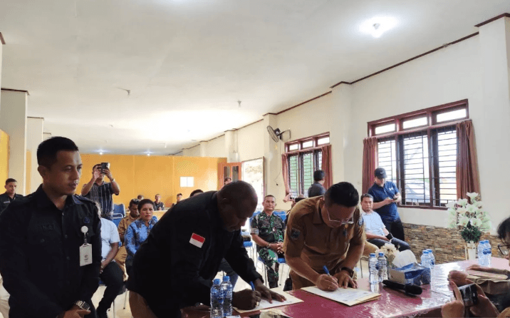 KPU Sorong Kembalikan Sisa Dana Hibah Rp1,1 Miliar ke Pemkab, Wabup Apresiasi Transparansi Anggaran