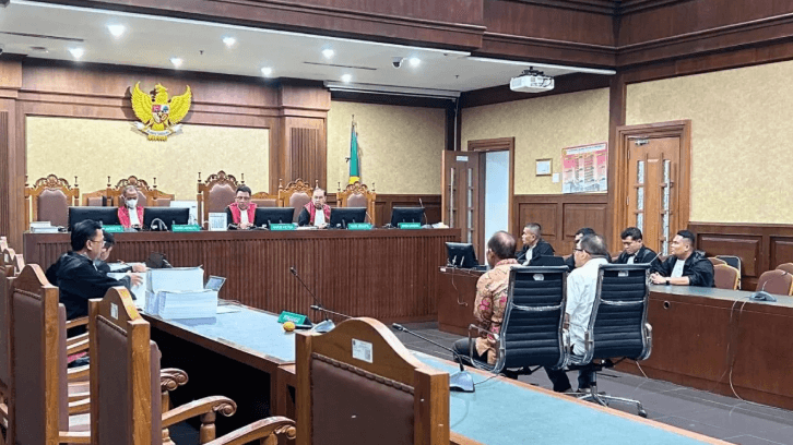 Eks Direktur Jasindo dan Ketua Koperasi Dituntut Penjara atas Dugaan Korupsi Komisi Fiktif